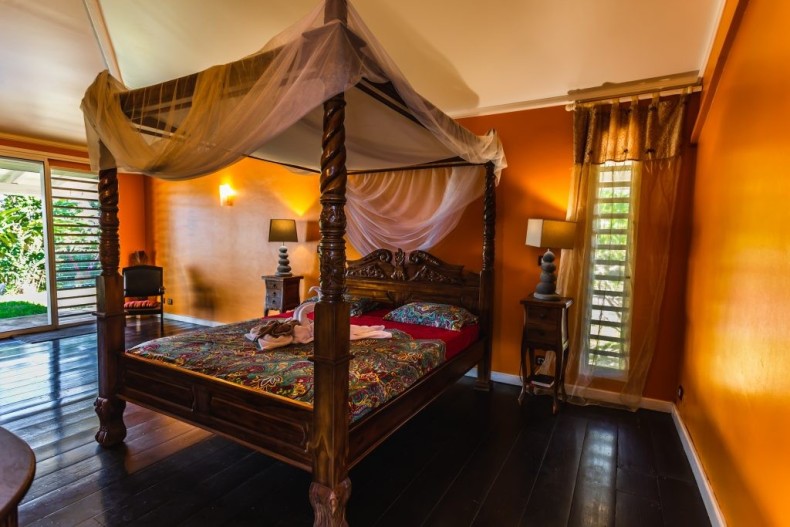 Chambre rez-de-chaussée